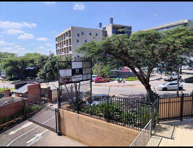 OFFICE FOR SALE IN MENLYN